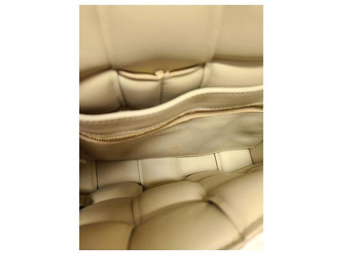 Bottega Veneta Bolsa Cassette acolchoada com trama em dourado Branco - vista 5