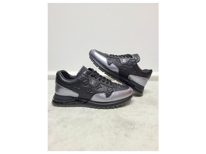 Louis Vuitton Sneakers Runaway in pelle taurillon nera e argento Nero - vista 4