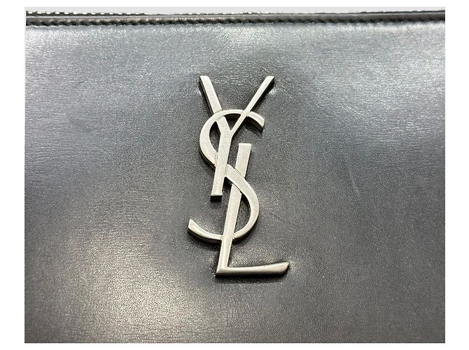 Saint Laurent Clutch in pelle monogramma total black Nero - vista 10