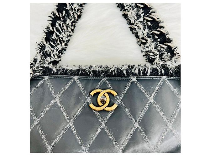 Chanel Borsa Tote in pelle di vitello tweed serie borsa shopper Multicolore - vista 7