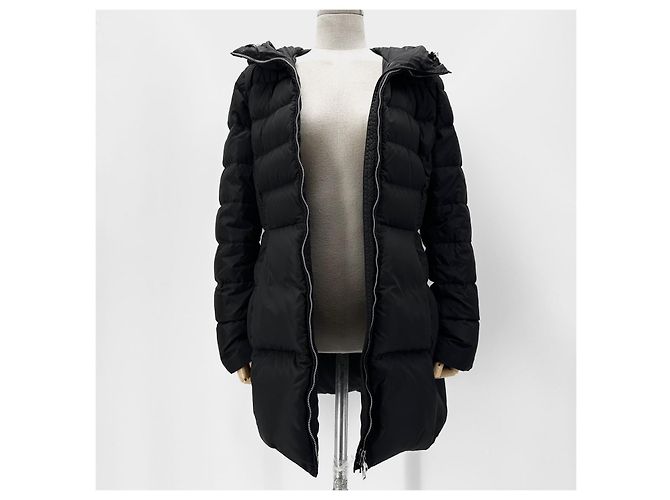 Prada Lange gesteppte Damenjacke aus Re-Nylon mit Triangle-Logo Mehrfarben - Ansicht 3