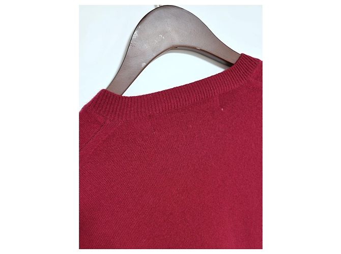 Comme Des Garcons Burgunderfarbener V-Ausschnitt Strickpullover für Herren mit Doppelpatch Rot - Ansicht 7