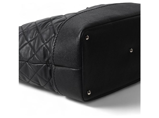 Chanel Shopper Coin in Caviar Trapuntato in Agnello Nero - vista 5
