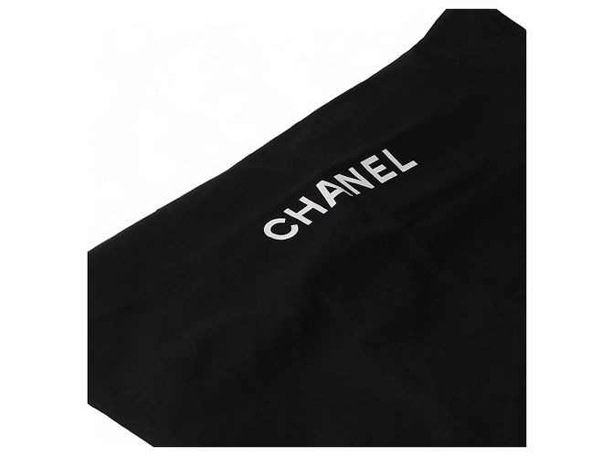Chanel Shopper Coin in Caviar Trapuntato in Agnello Nero - vista 8