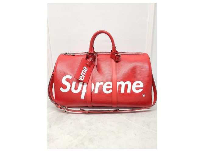 Louis Vuitton Keepall Epi Bandoulière Supreme Red Logo Rosso - vista 2