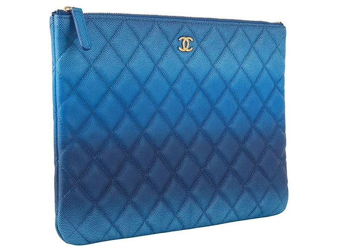 Chanel Clutch Caviar Placcata Oro New Medium Gradient Blue - vista 8