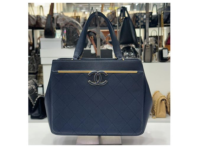 Chanel Matelassé Chain Tote Bag Serie Schwarz - Ansicht 3
