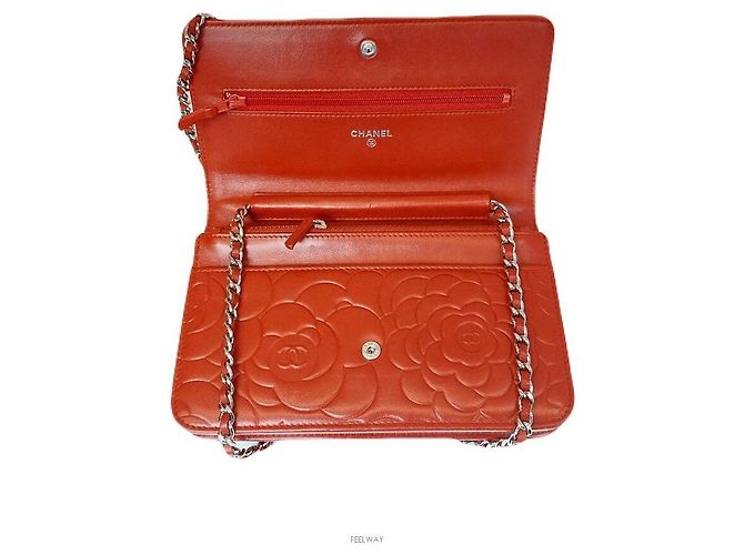 Borsa a tracolla Chanel Camellia Chain Rosso - vista 6