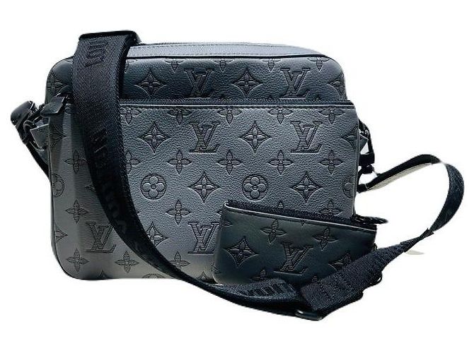 Louis Vuitton Trio Messenger Monogram Shadow Crossbody Multicolore - vista 2