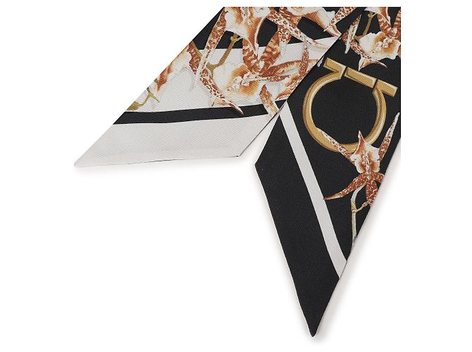 Salvatore Ferragamo Sciarpa in seta con stampa Gaia Bianco - vista 7