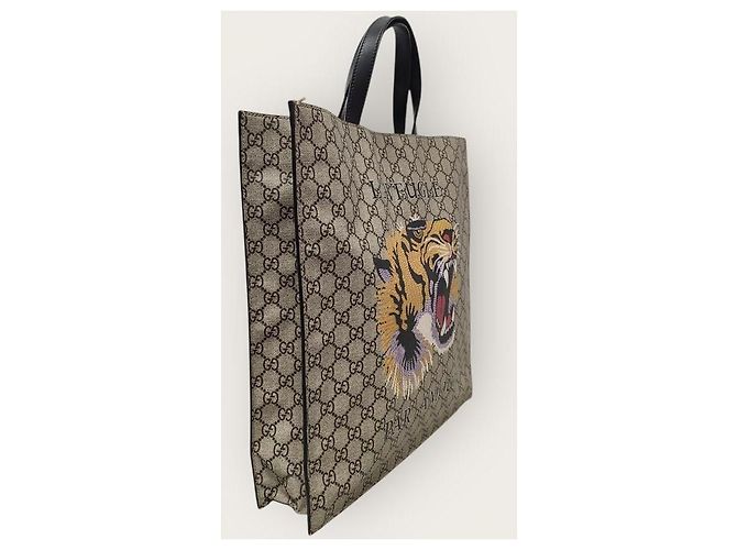 Gucci Borsa Tote Crossbody GG Supreme Tiger Marrone - vista 2