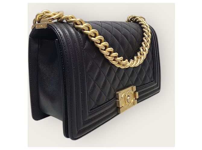 Chanel Bolso Boy en Caviar Negro y Oro Vintage, Serie Medium - vista 3