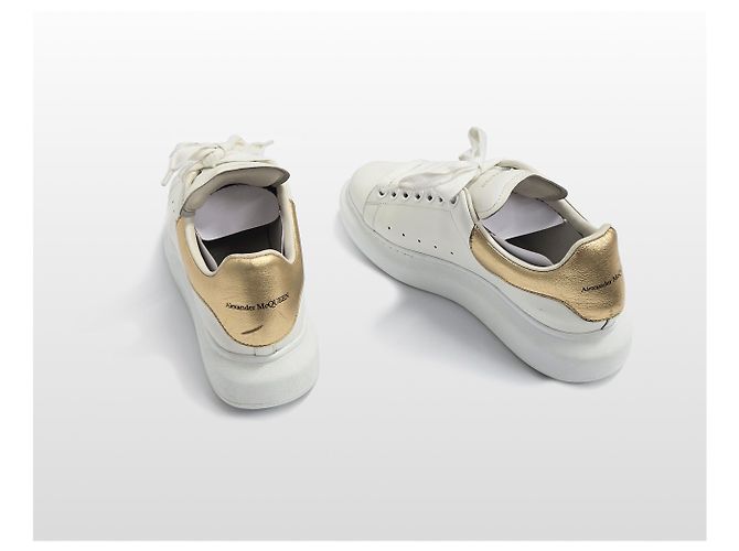 Alexander Mcqueen Sneaker Oversole da donna Bianco - vista 17
