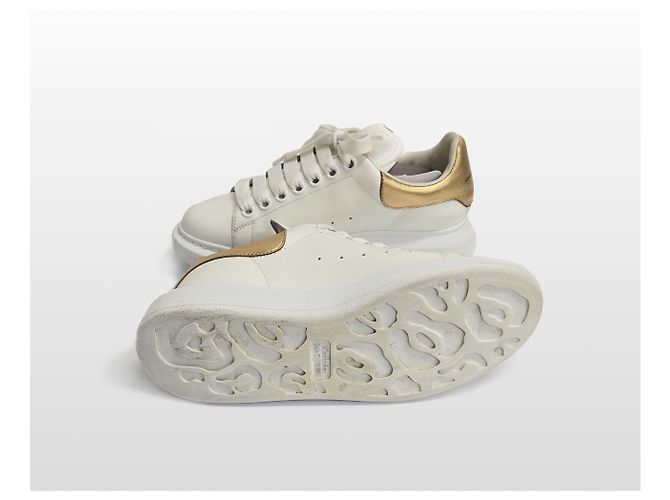 Alexander Mcqueen Sneaker Oversole da donna Bianco - vista 9