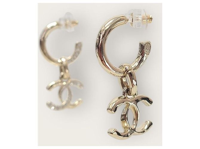 Chanel Orecchini pendenti in metallo dorato con strass e cristalli D'oro - vista 2
