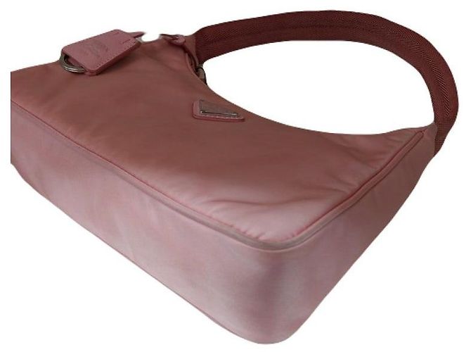 Prada Reedizione Pocono Pink Nylon Hobo Bag Borsa a Spalla Rosa - vista 3