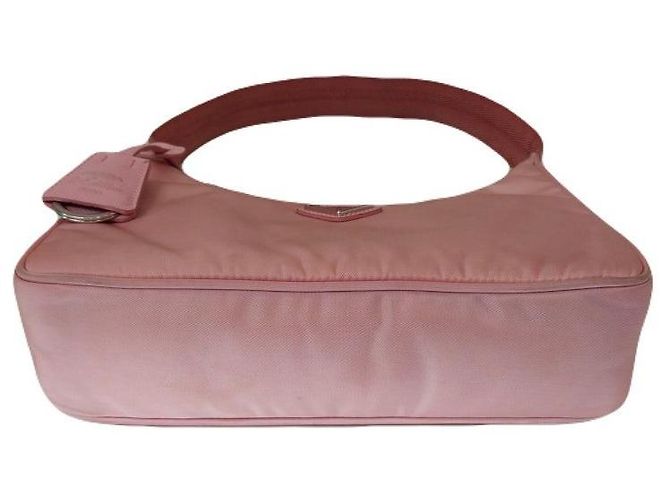 Prada Reedizione Pocono Pink Nylon Hobo Bag Borsa a Spalla Rosa - vista 4
