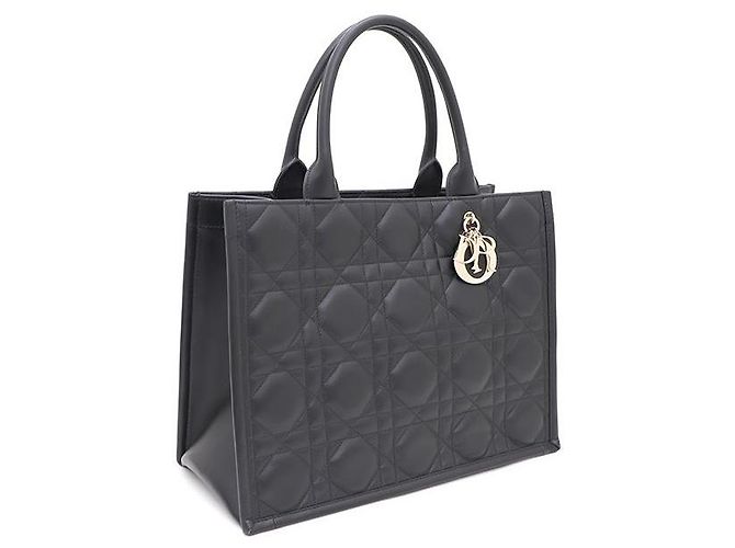 Dior Borsa Book Tote Medium in Cannage Macro Nero - vista 2