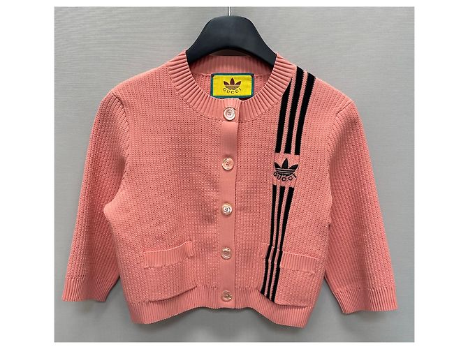 Conjunto Gucci Adidas Roja - vista 2