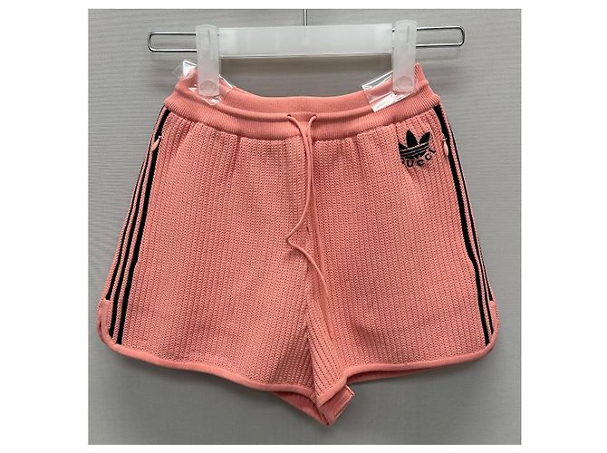 Conjunto Gucci Adidas Roja - vista 4