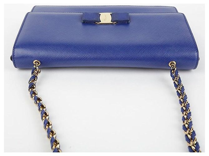 Salvatore Ferragamo Borsa a tracolla e crossbody Vara Genie in pelle Saffiano blu - vista 11