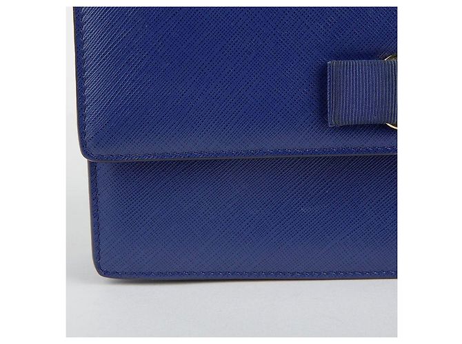 Salvatore Ferragamo Borsa a tracolla e crossbody Vara Genie in pelle Saffiano blu - vista 17