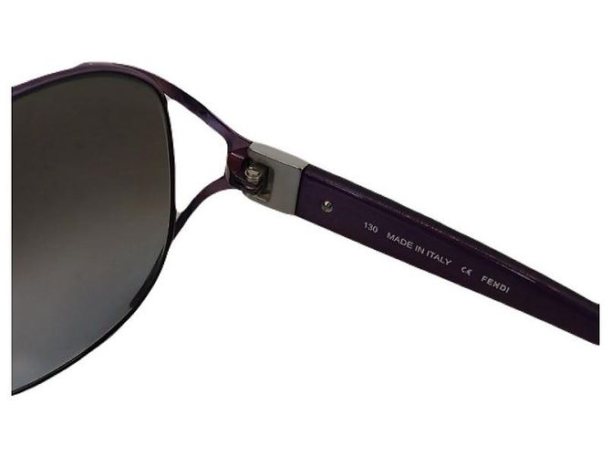 Fendi Occhiali da sole da donna con montatura a corno e logo FF argento Porpora - vista 2