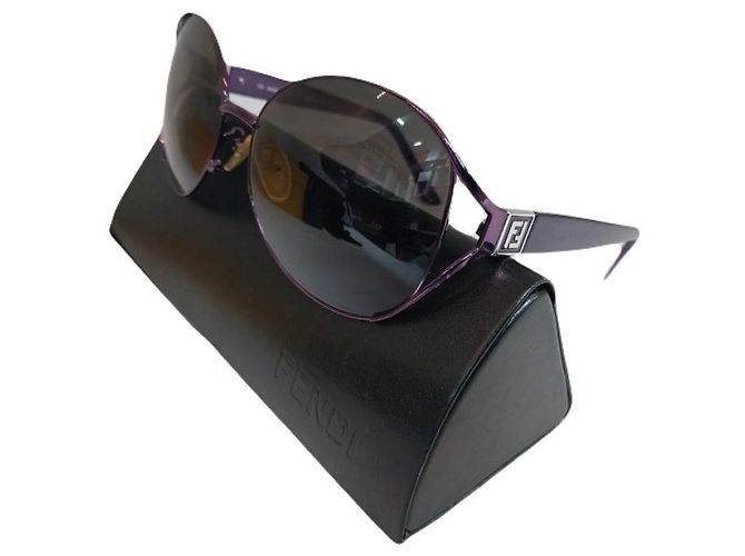 Fendi Occhiali da sole da donna con montatura a corno e logo FF argento Porpora - vista 8