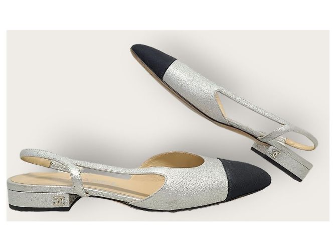 Chanel Décolleté slingback bicolore argento con tacco basso piatto - vista 5