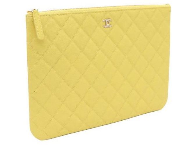 Chanel Clutch Yellow Caviar Gold CC Logo Giallo - vista 2