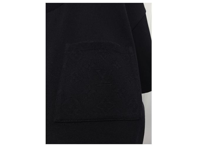 Louis Vuitton Schwarzes T-Shirt aus Piqué-Baumwolle mit Monogramm-Tasche - Ansicht 4