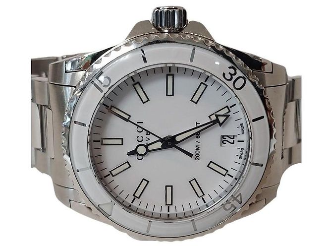 Gucci Reloj Dive Quartz para mujer en acero blanco - vista 2