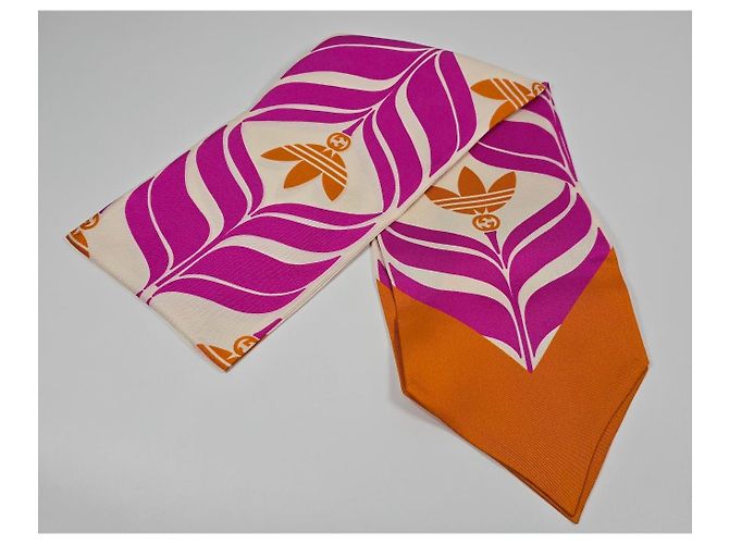 Gucci Foulard bandana in seta Adidas BIG FIORAS Multicolore - vista 2