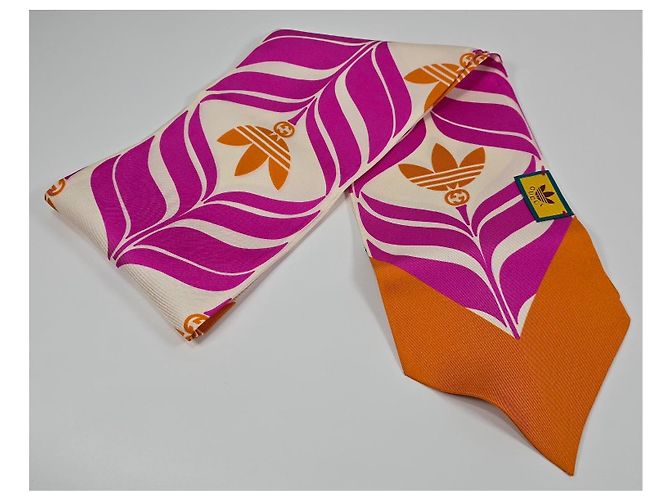 Gucci Foulard bandana in seta Adidas BIG FIORAS Multicolore - vista 4
