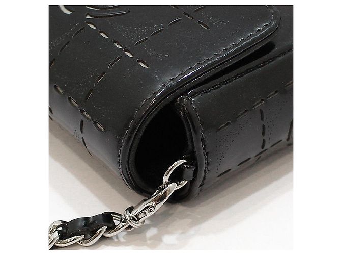 Chanel Borsa a tracolla Baguette in vernice nera con camelia e barretta di cioccolato, tono argento Nero - vista 10