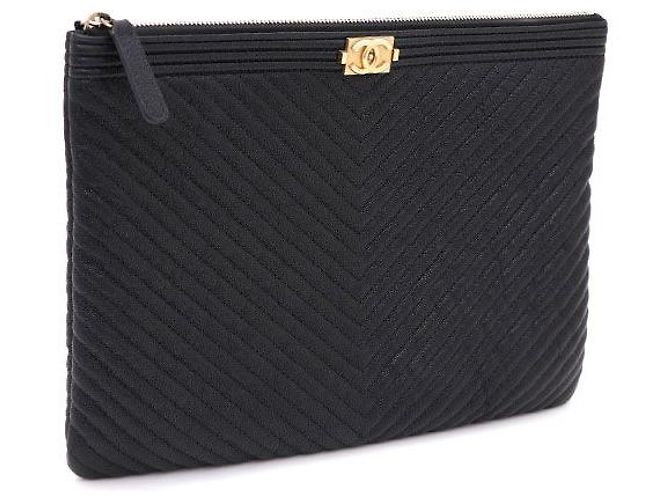 Chanel Clutch Chevron Boy Gold New Medium Nero - vista 2