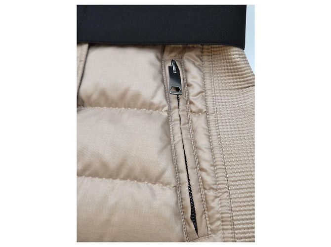 Burberry Casaco de Plumas com Capuz e Acabamento em Pele de Raposa Bege Marrom - vista 12