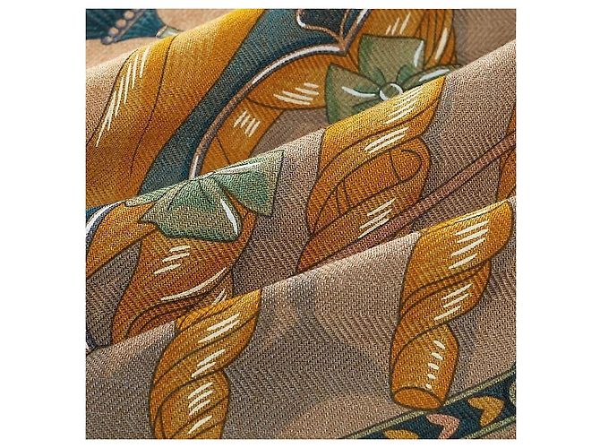 Hermès Sciarpa Harnais de Coeur in Cashmere e Seta da Donna Marrone - vista 4