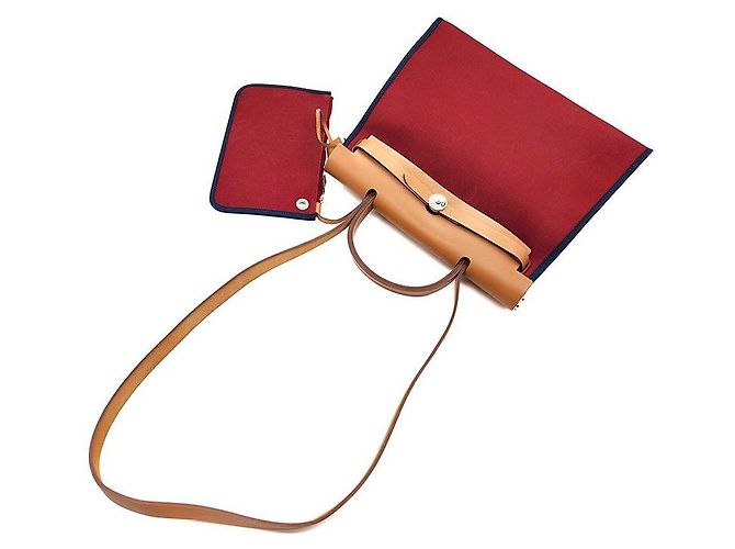 Hermès NEW ZIP Herbag Small Roja - vista 4