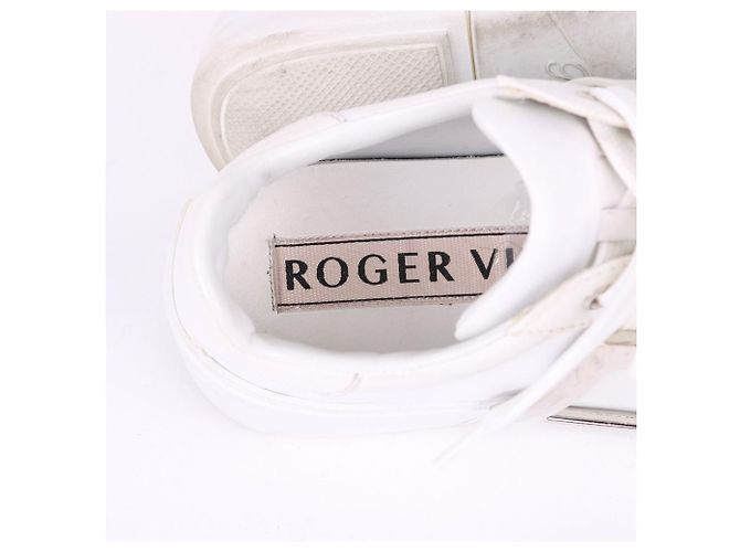 Roger Vivier Sneaker bianche da donna con logo laterale Bianco - vista 10
