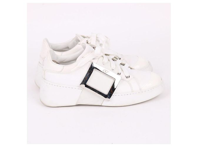 Roger Vivier Sneaker bianche da donna con logo laterale Bianco - vista 6