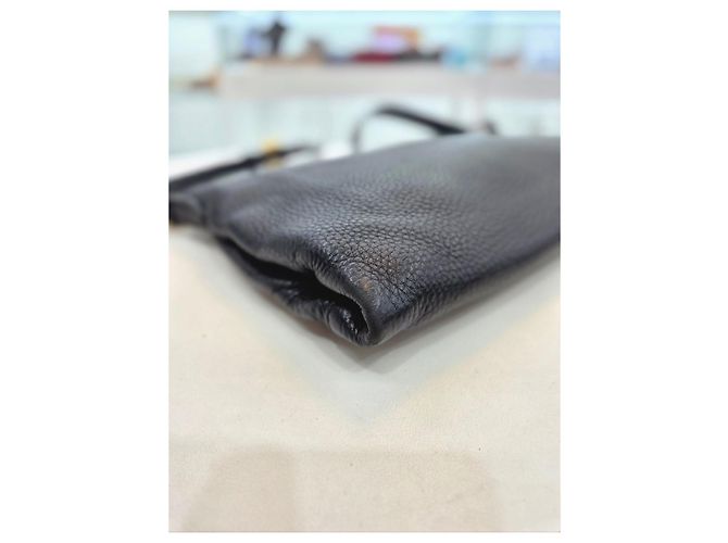 Prada Borsa a tracolla e crossbody in pelle Vitello Daino Nero - vista 15