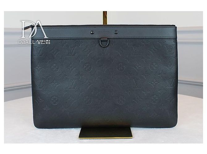 Louis Vuitton Condizioni della pochette Discovery Multicolore - vista 2