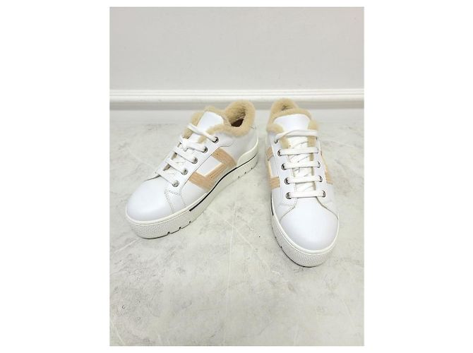 Hermès Sneakers Abantaus in shearling con logo bianco - vista 2