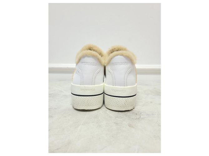 Hermès Sneakers Abantaus in shearling con logo bianco - vista 6