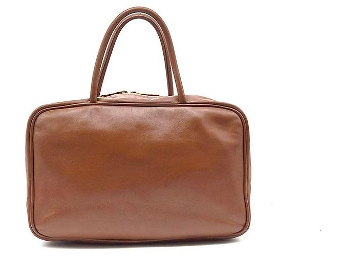 Miu Miu Borsa Bowling con logo in rilievo Marrone - vista 3