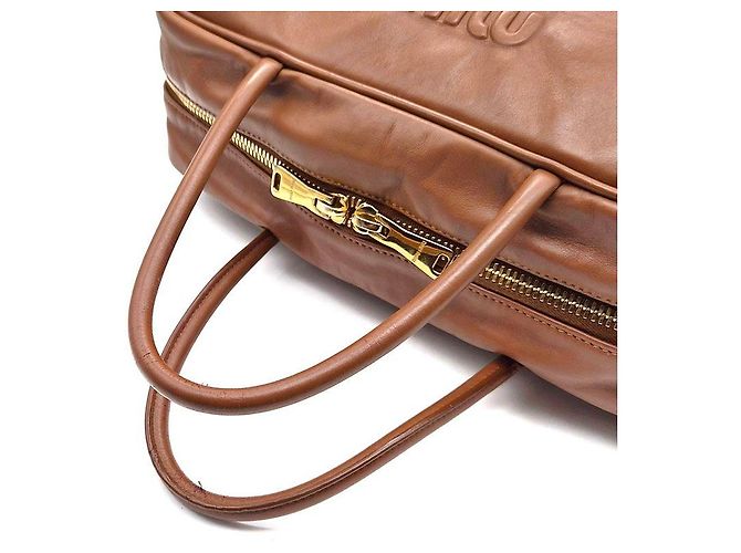 Miu Miu Borsa Bowling con logo in rilievo Marrone - vista 5
