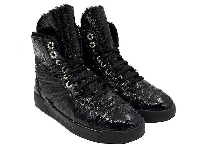 Chanel Baskets montantes en agneau verni - vue 3