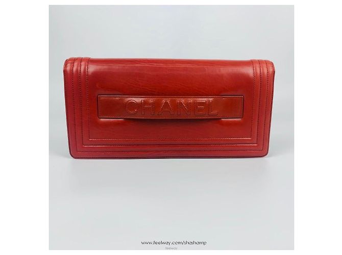 Chanel Serie di pochette Boy Rosso - vista 2