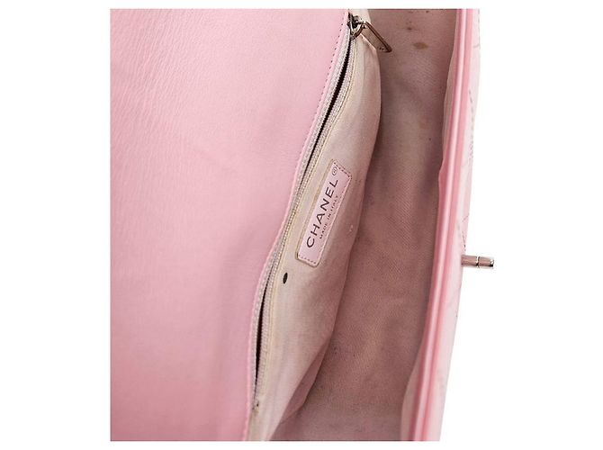 Chanel Bolsa de alça superior com aba acolchoada em pele de cordeiro rosa - vista 11